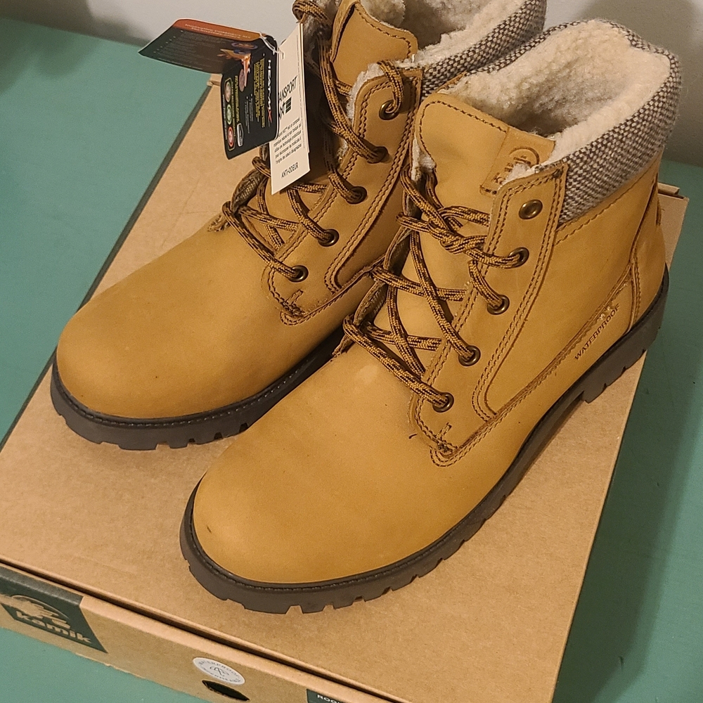 Kamik Waterproof Lace Up Boot